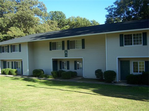 trimming-plant-garden-plants-laurens-sc