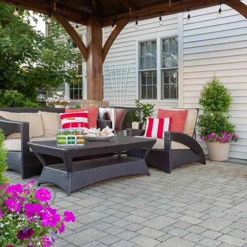 concrete-patio-with-pergola-laurens-sc